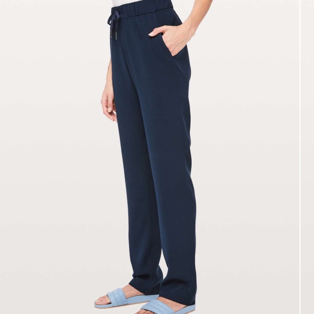 NWT Lululemon “On the Fly” Pants